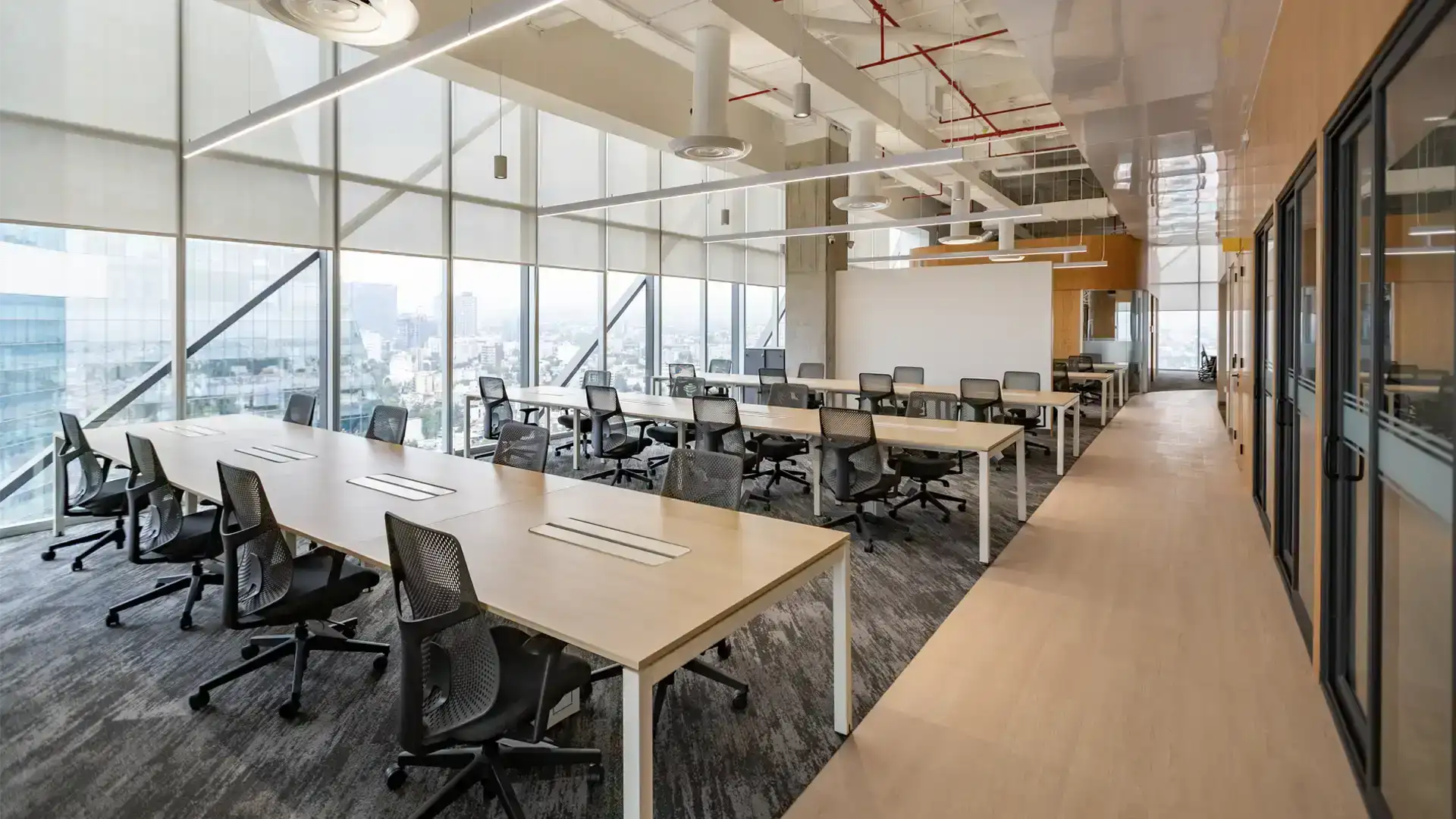 Oficinas corporativas HDI Seguros CDMX — diseño de interiores por VIDCON