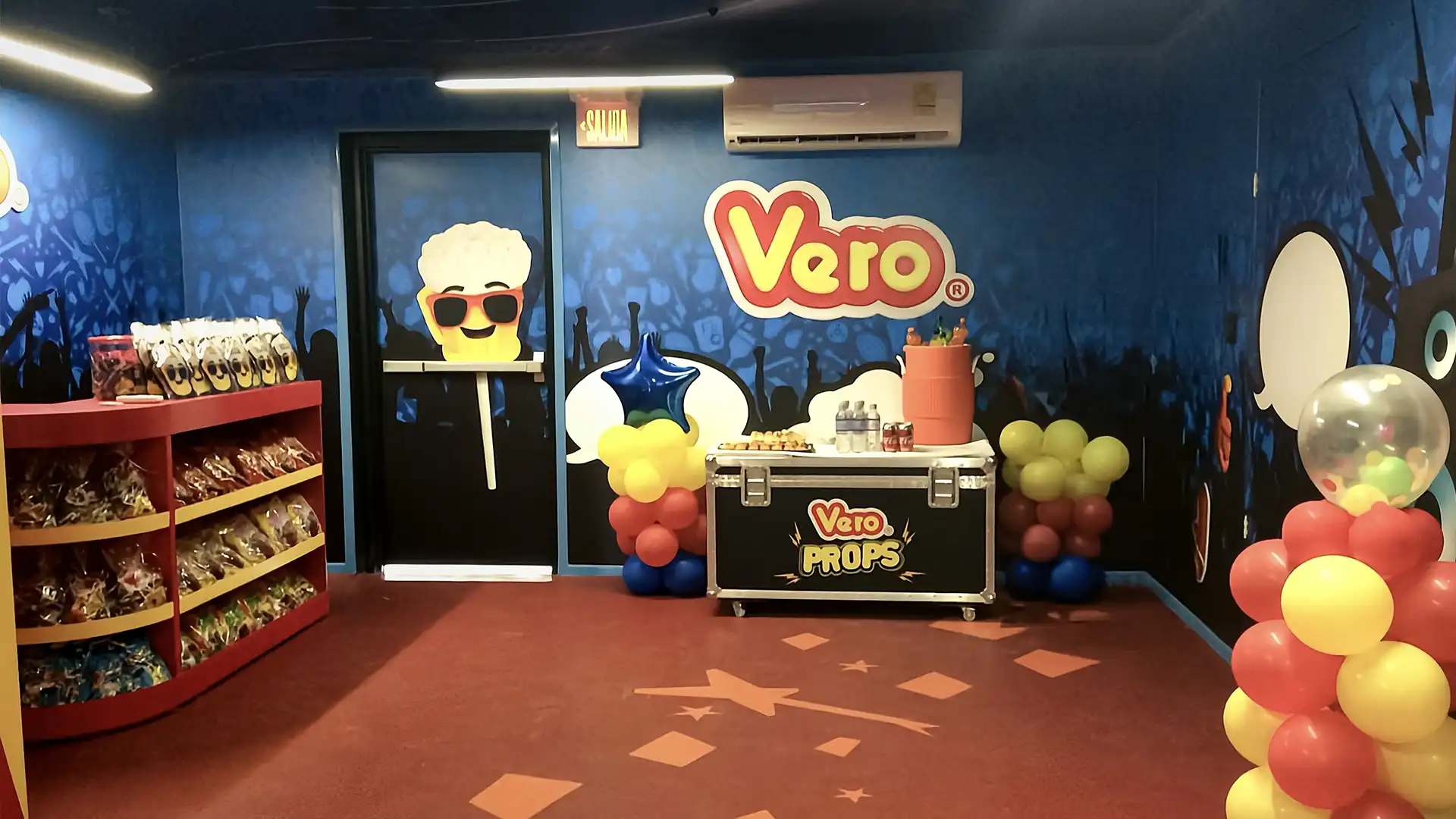 Sala de visitas corporativa Dulces Vero — diseño de interiores en México por VIDCON, Guadalajara