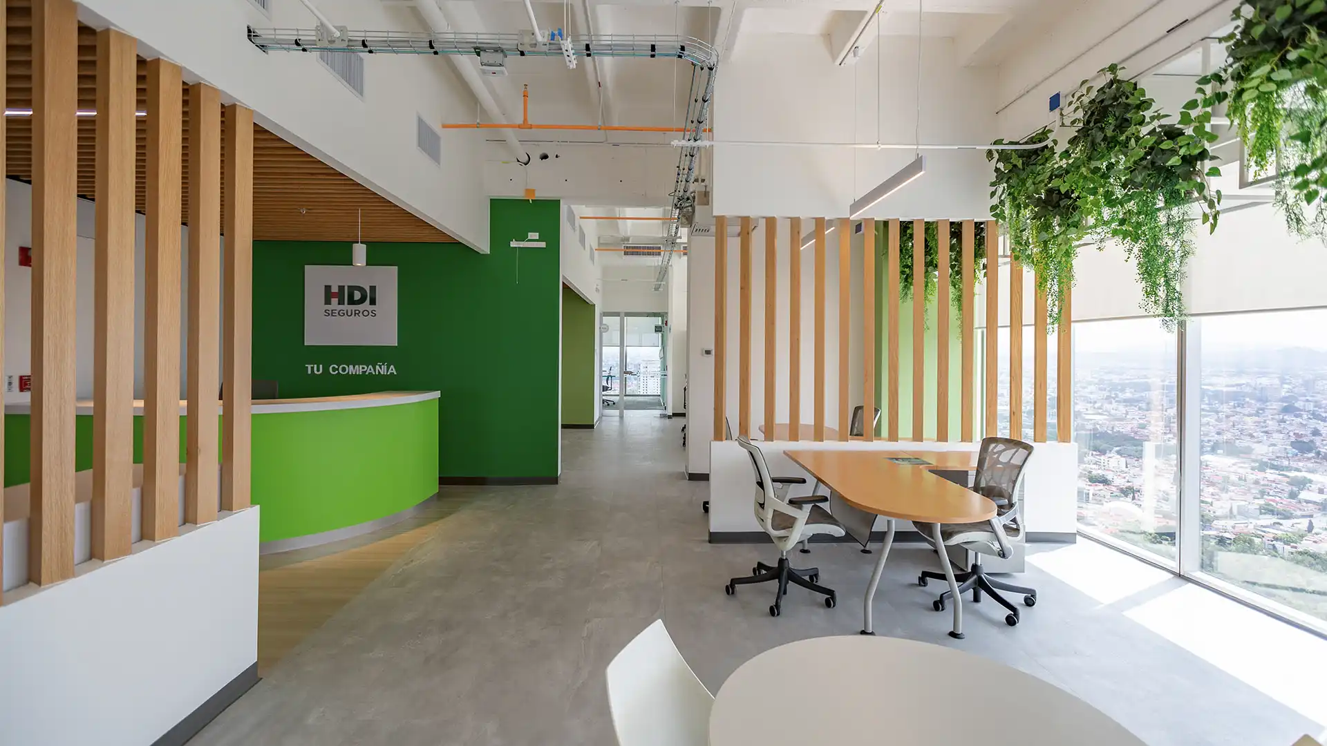Oficinas corporativas HDI Seguros OAXACA — diseño de interiores por VIDCON