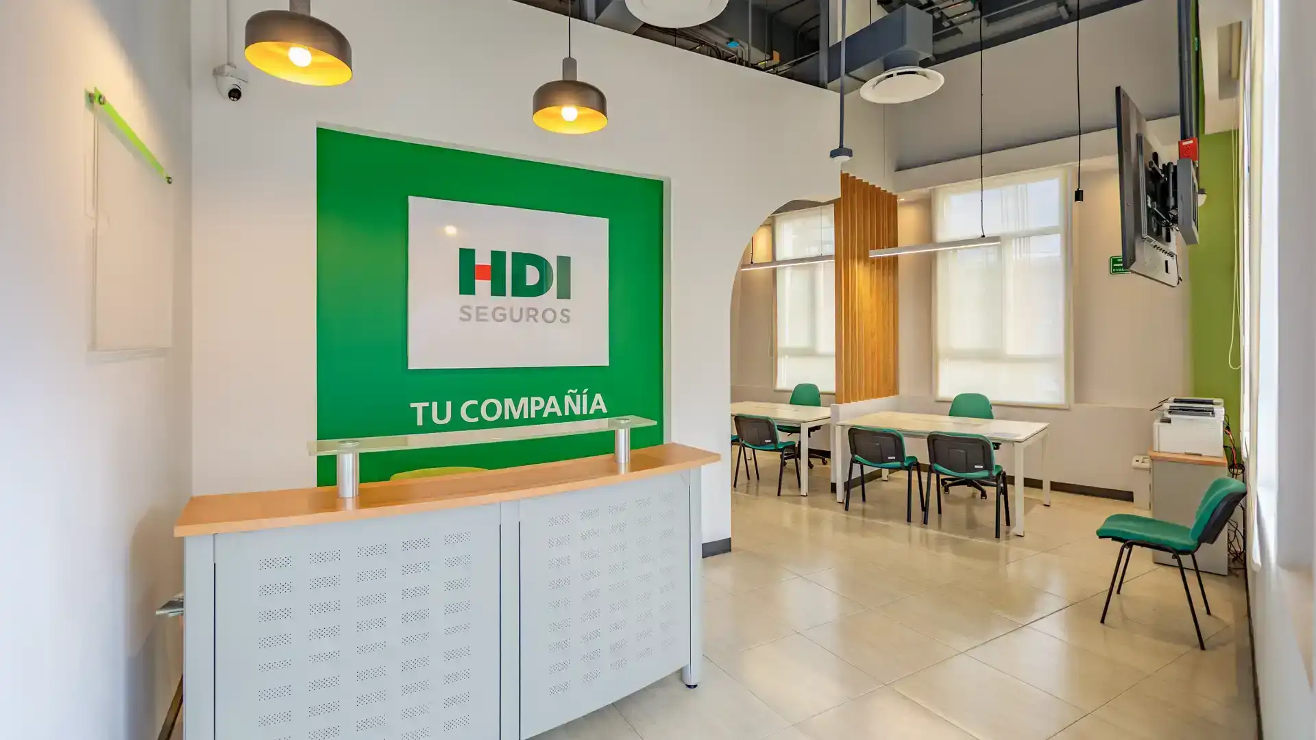 Mostrador HDI Seguros Puebla — diseño de interiores por VIDCON