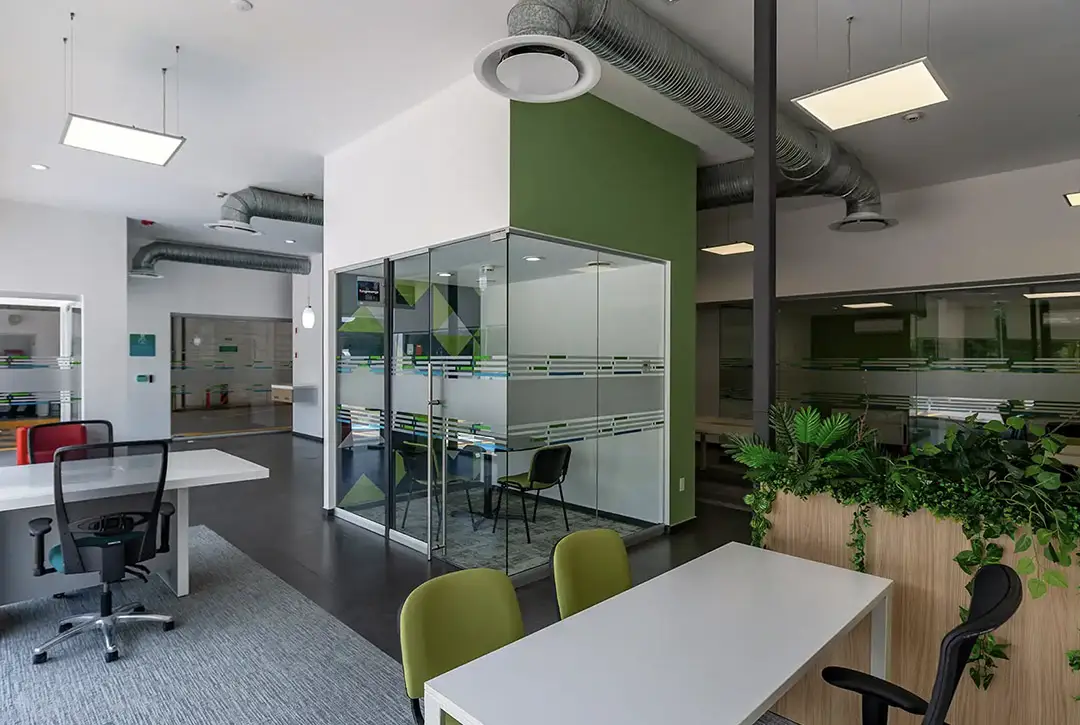 Oficinas corporativas HDI Seguros San Luis Potosí — Diseño de interiores por VIDCON