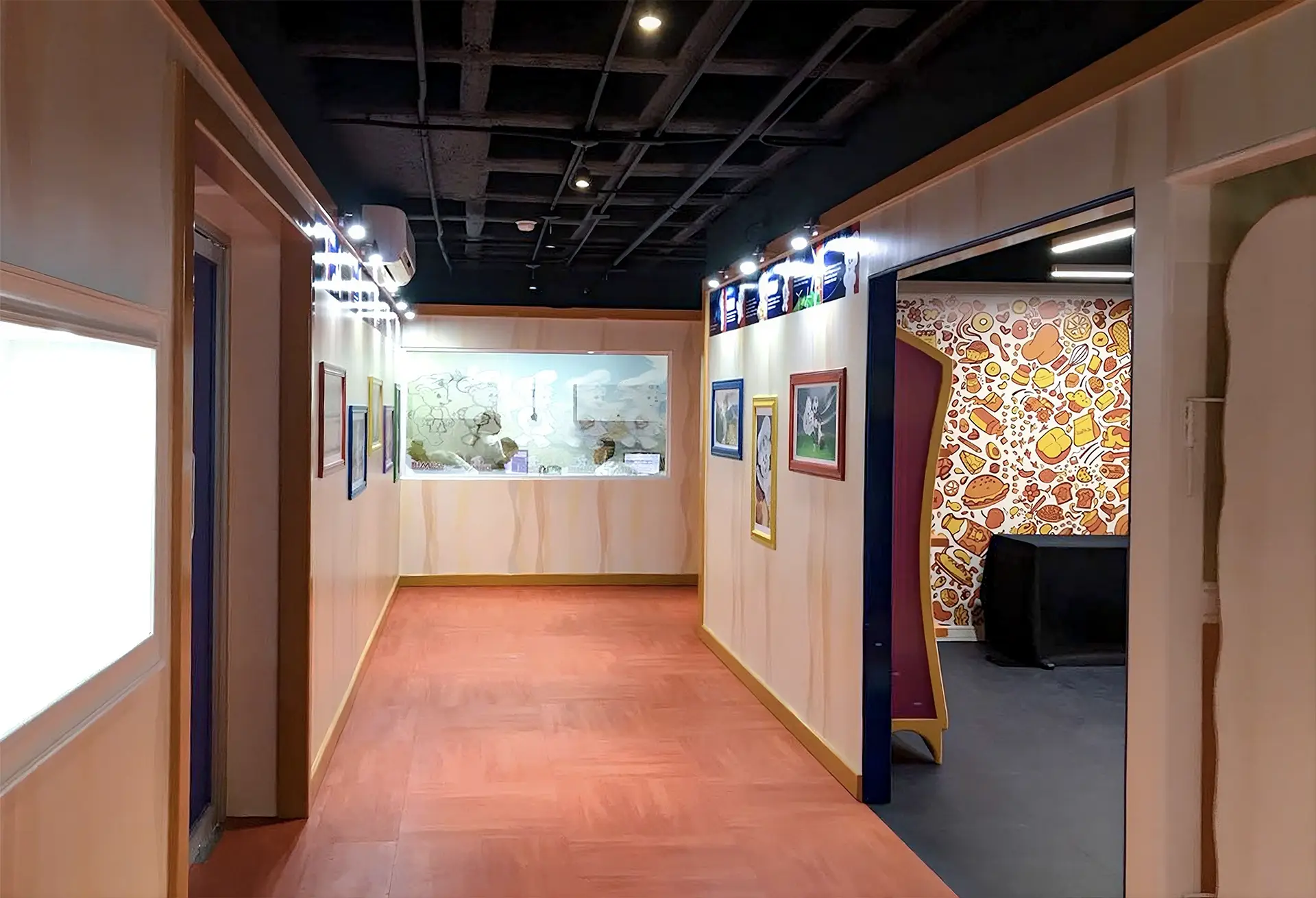 Comedor Mercado Libre — VIDCON construcción de interiores México