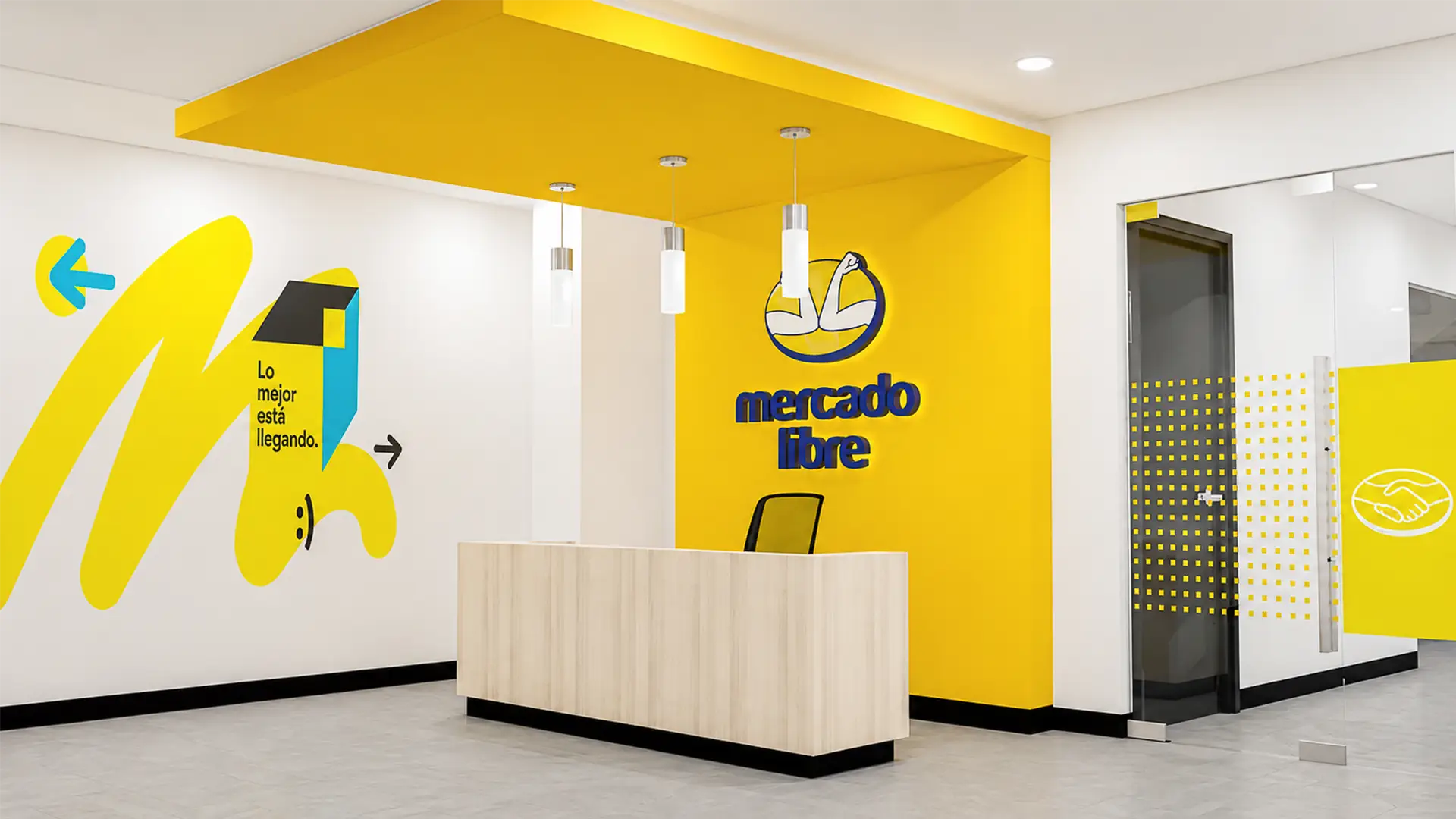 Render de almacen de Mercado libre, area de recepcion
